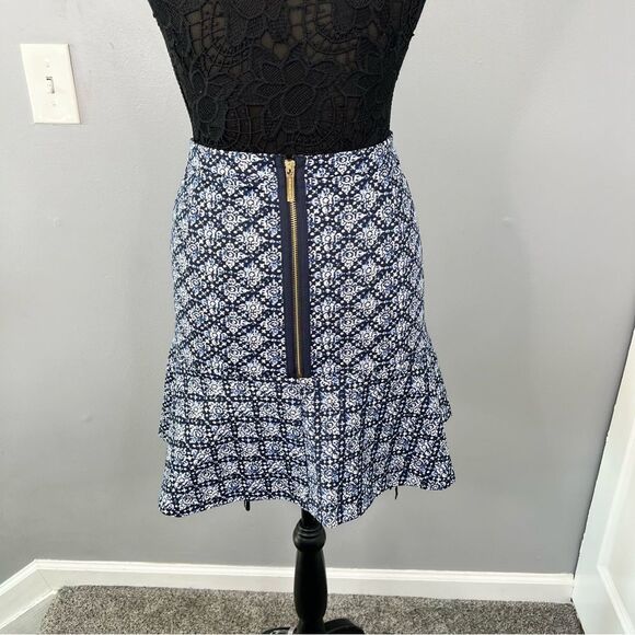 Sz 12 Michael Michael Kors Blue& White Floral Skater Skirt NWOT $80 MSRP - Picture 5 of 9